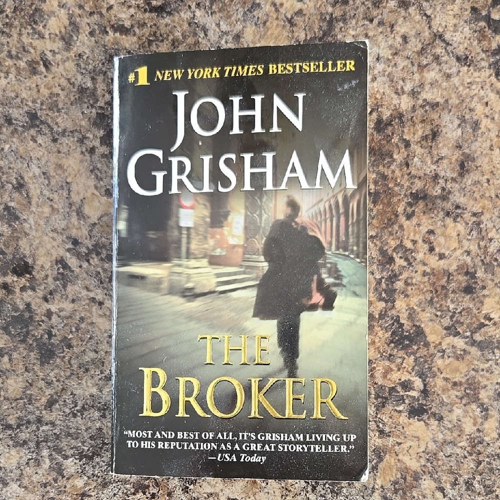 The Broker by John Grisham Paperback